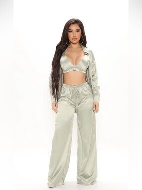 Fashion Nova Satin Wide-Leg Pant Set in Sage